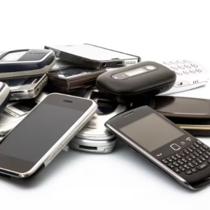 How to Give Outdated Phones a More Responsible Second Life